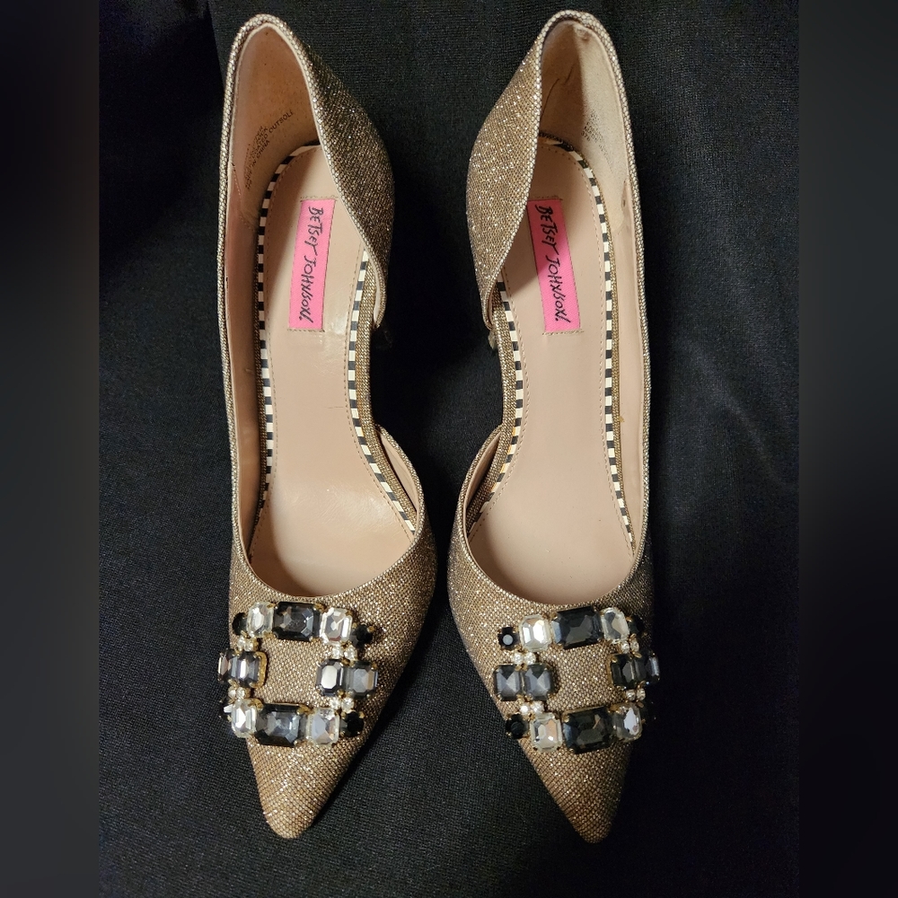 Betsey Johnson 9M Jemmaa 4" Heels